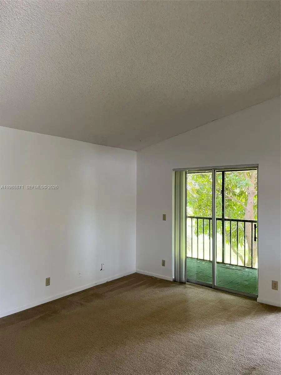 Photo of Listing #A11988871