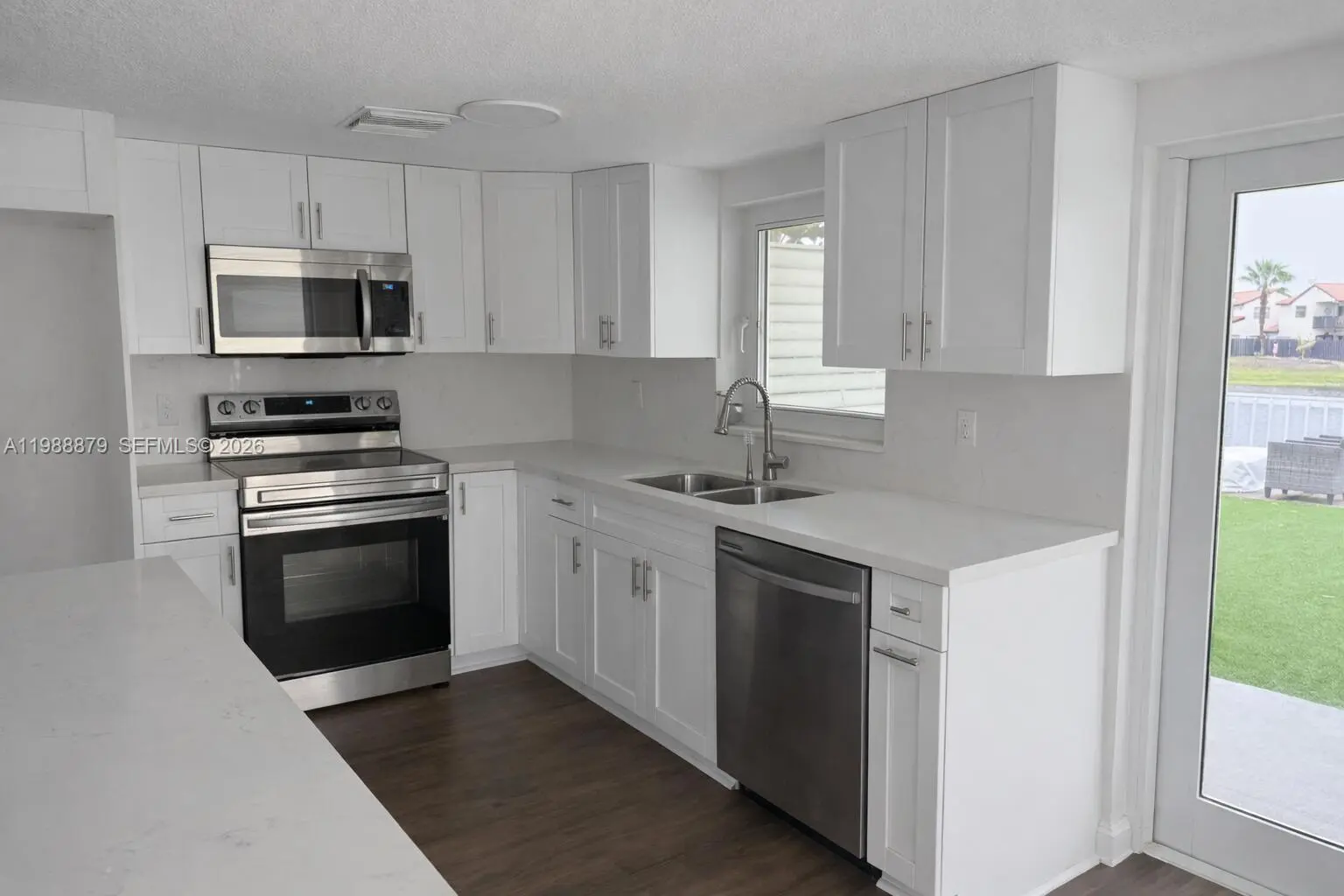 4 of 25 - 4767 Sw 154th Avenue, Miami, FL