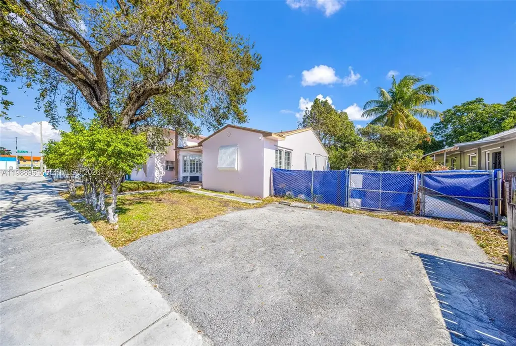 605 Nw 34th Ave, Miami