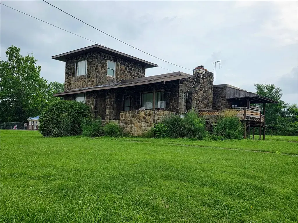 1356 Connellsville Road , North Union
