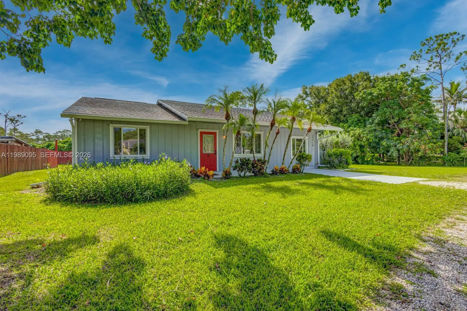 Photo of Listing #A11989095