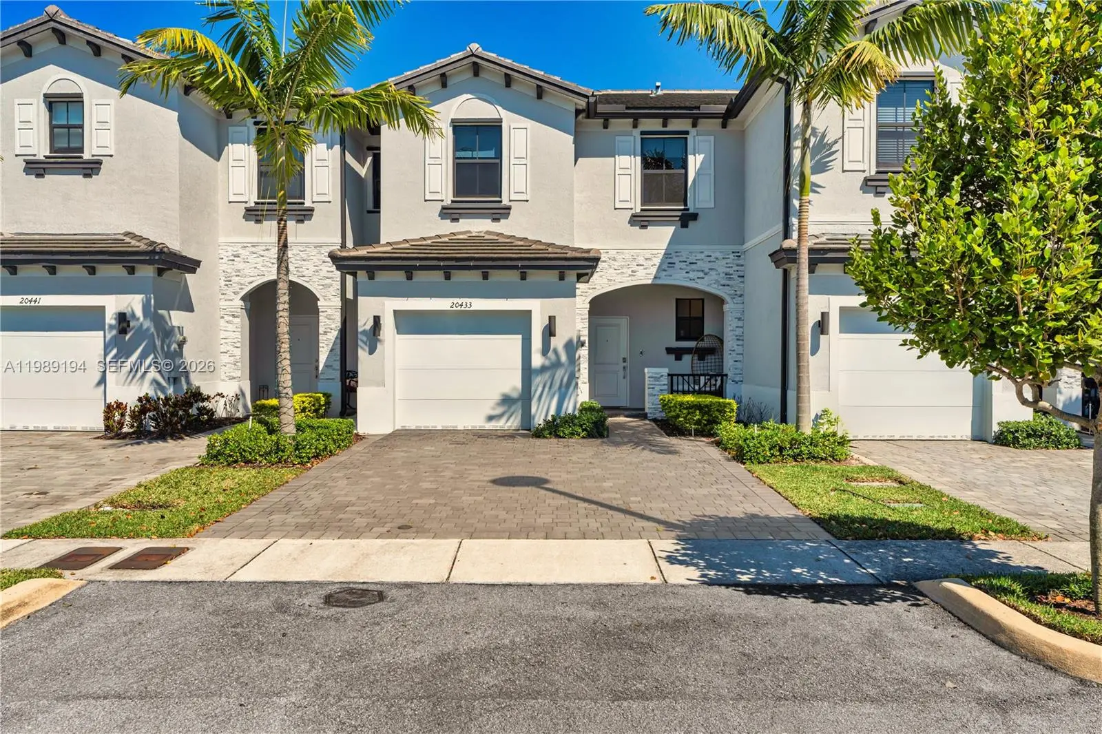 Photo of Listing #A11989194