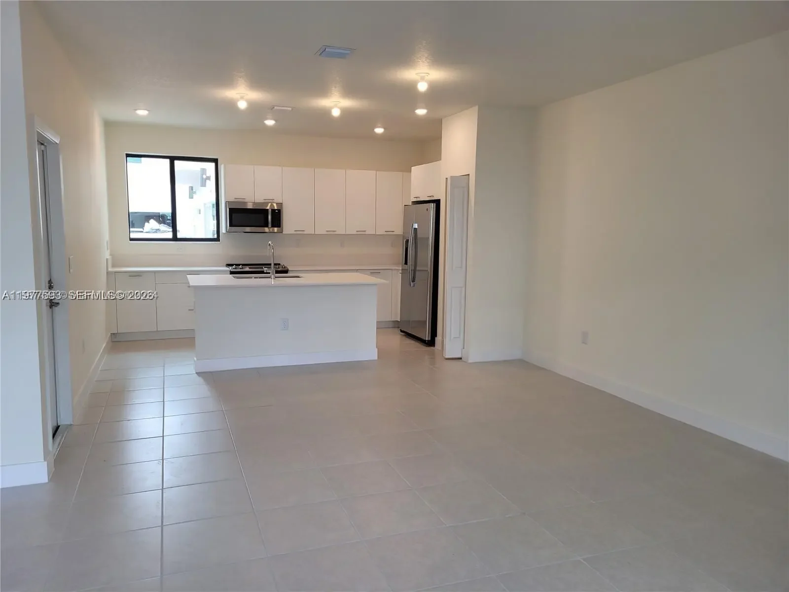 Photo of Listing #A11977593