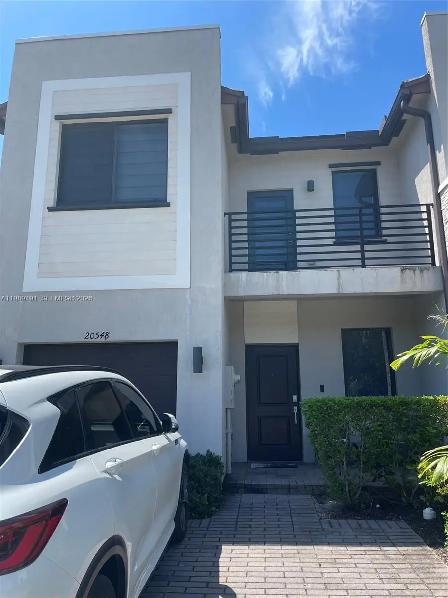 Photo of Listing #A11989491