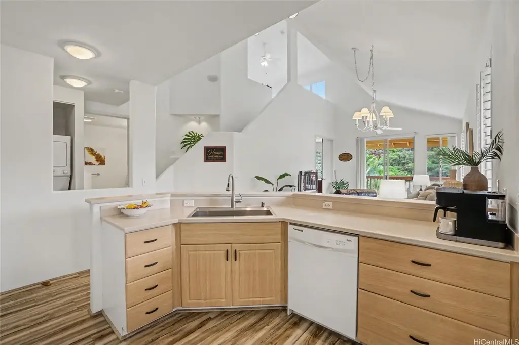 95-948 Wikao Street # E304, Honolulu