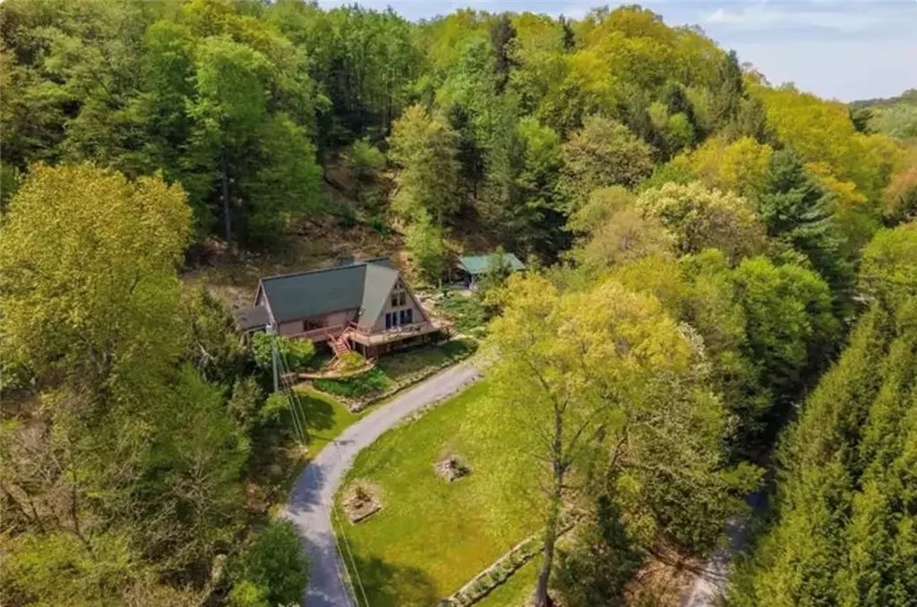 316 Peoples Road, Wayne