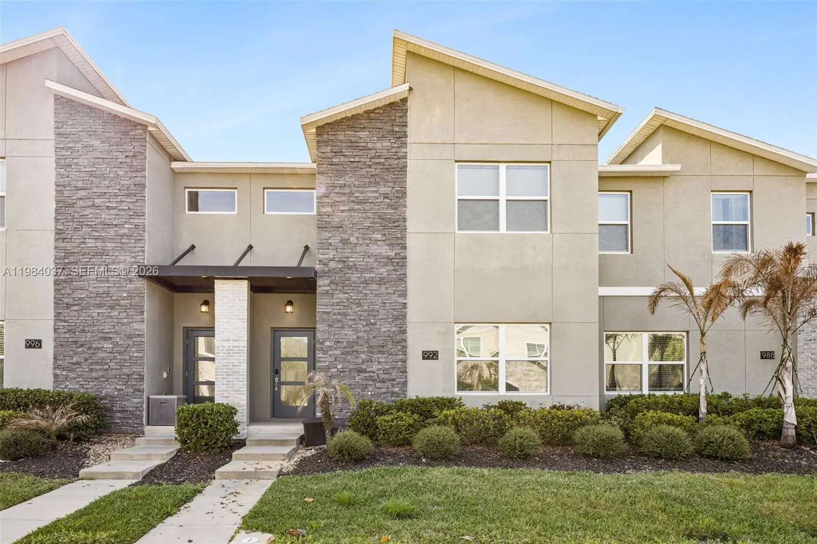 Photo of Listing #A11984037