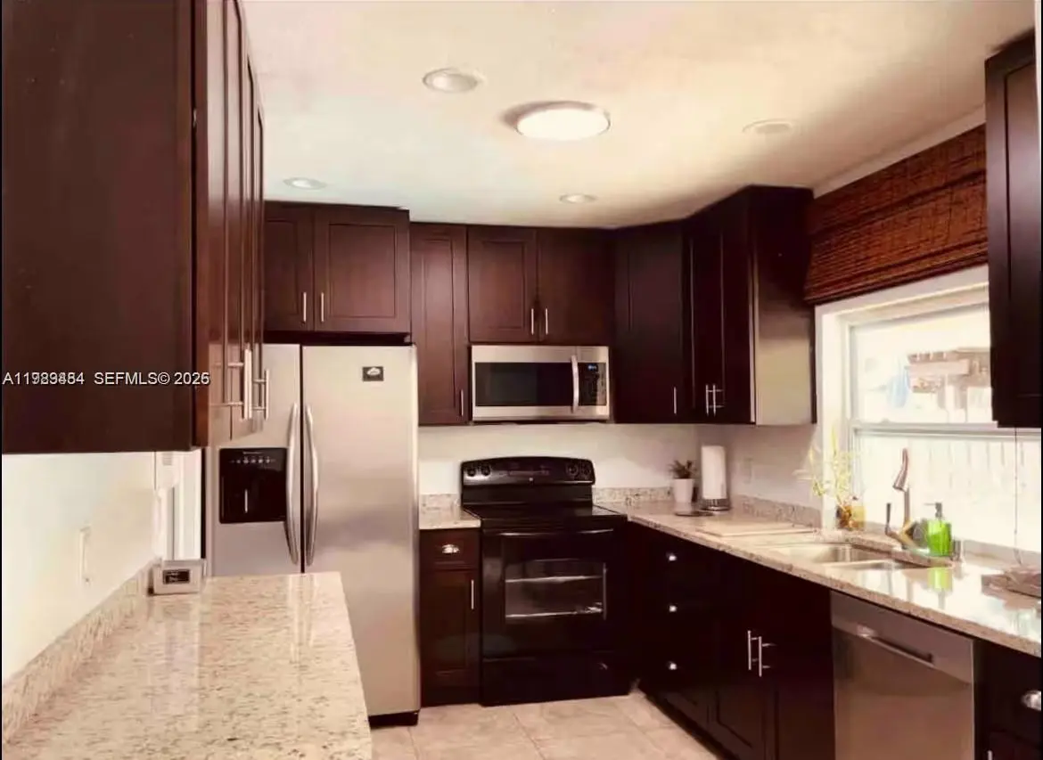 Photo of Listing #A11989484