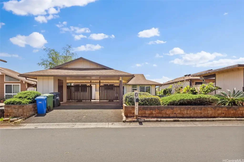 94-493 Kealakaa Street, Mililani