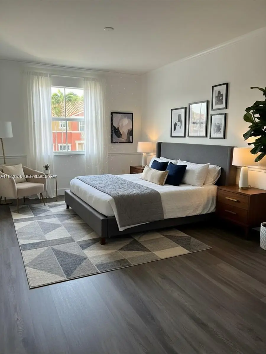 Photo of Listing #A11989705