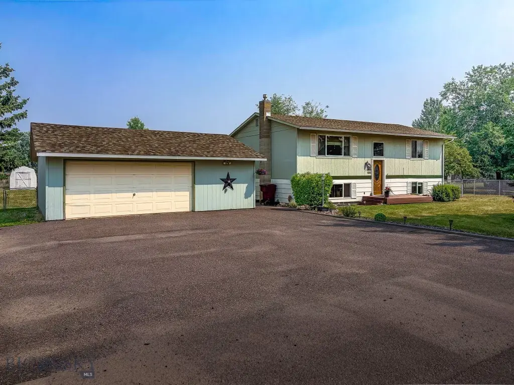 214 Beaverhead Lane, Dillon