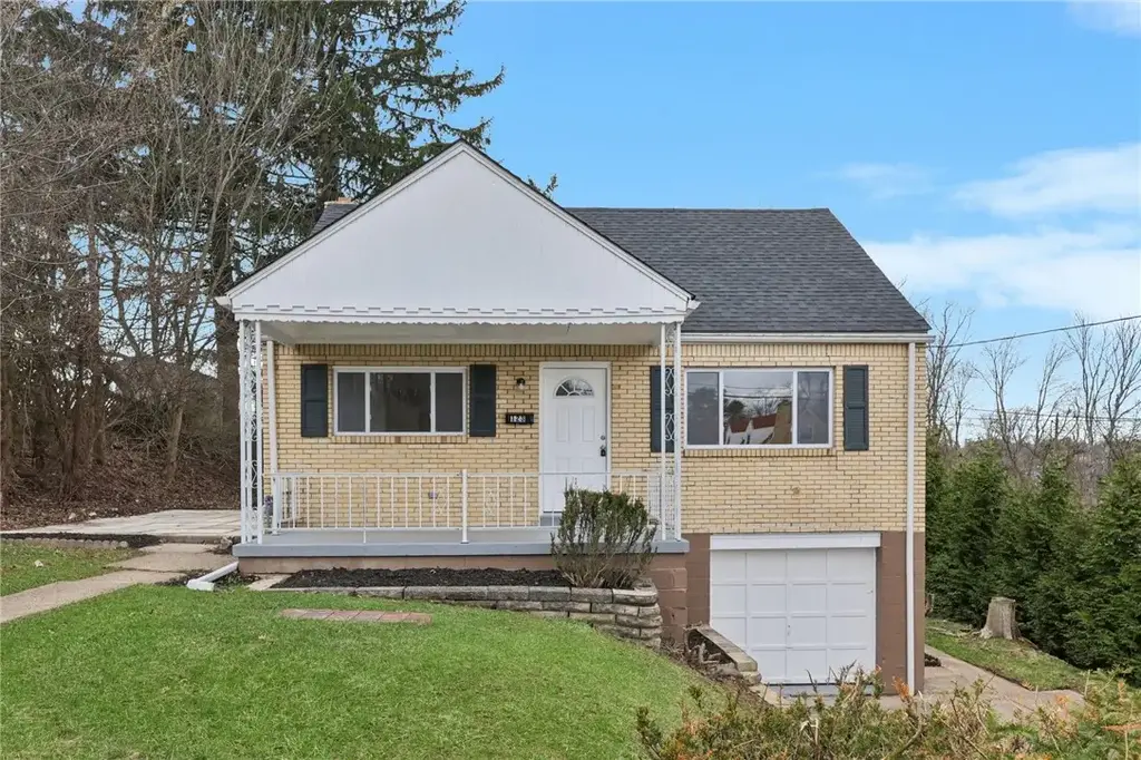 123 Penn View Drive , Monroeville