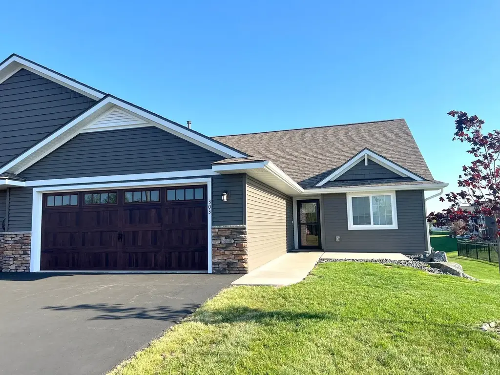 303 Camelot Lane, Rice Lake