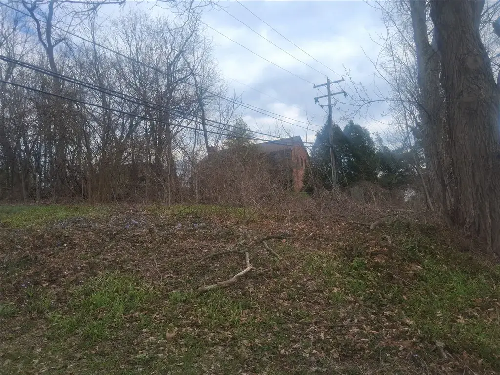 001 Morrow Road, Upper St Clair