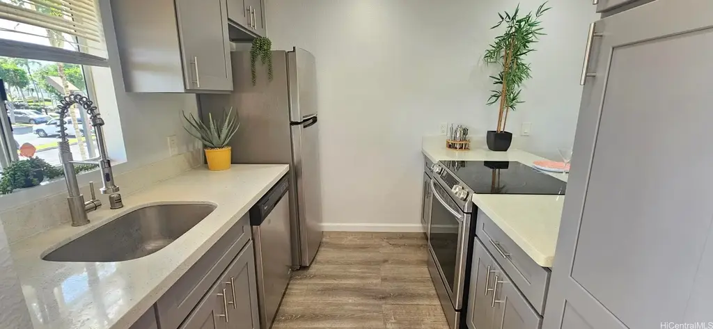 94-513 Lumiaina Street # M206, Waipahu