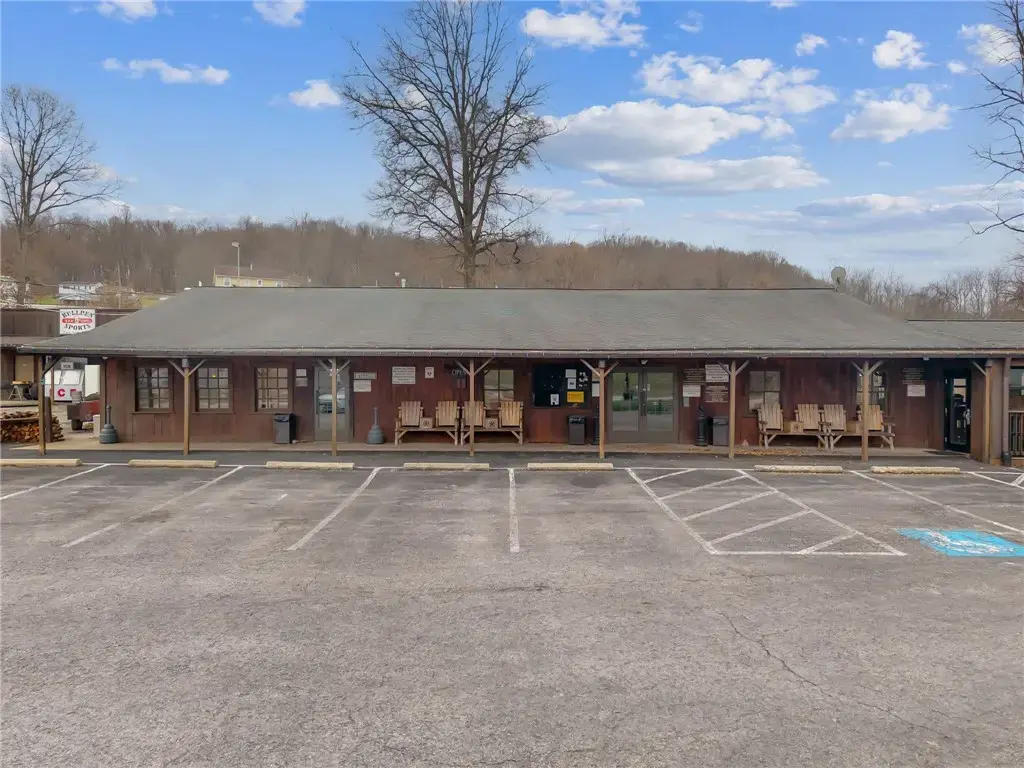 301 County Park Road , Cross Creek