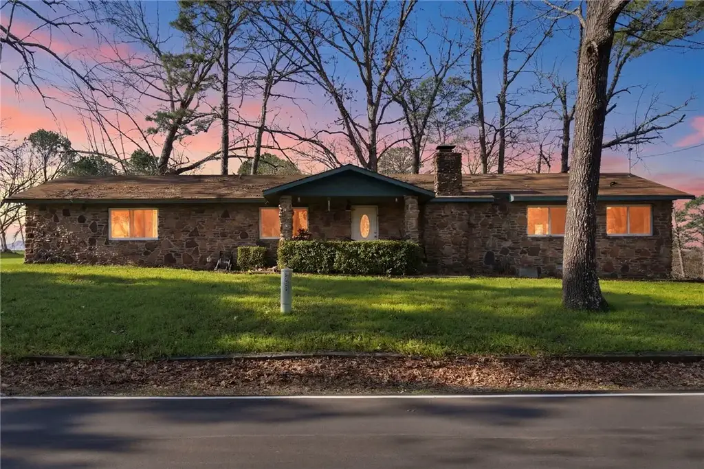 16295 Cypress Lane, Rogers