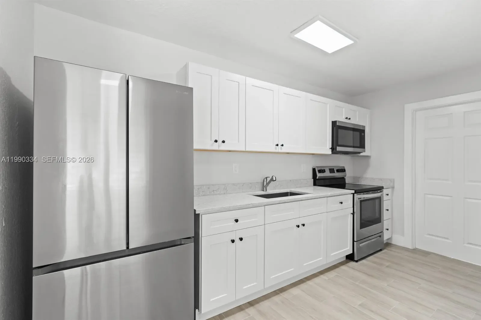 Photo of Listing #A11990334