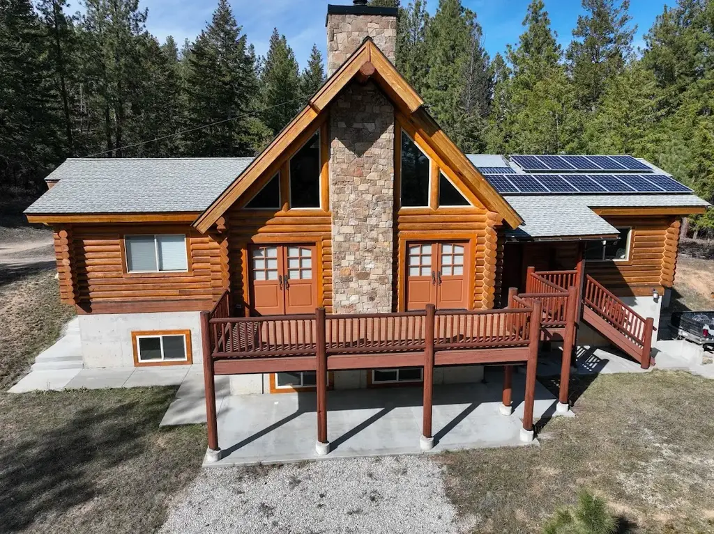 1009 Bourne Loop, Victor