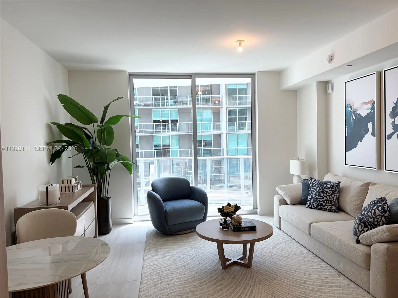 2 of 3 - 77 Se 5th Street #2709, Miami, FL
