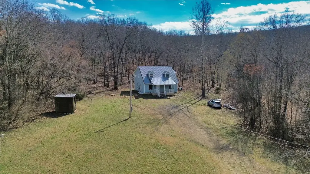 11859 W Highway 156, West Fork