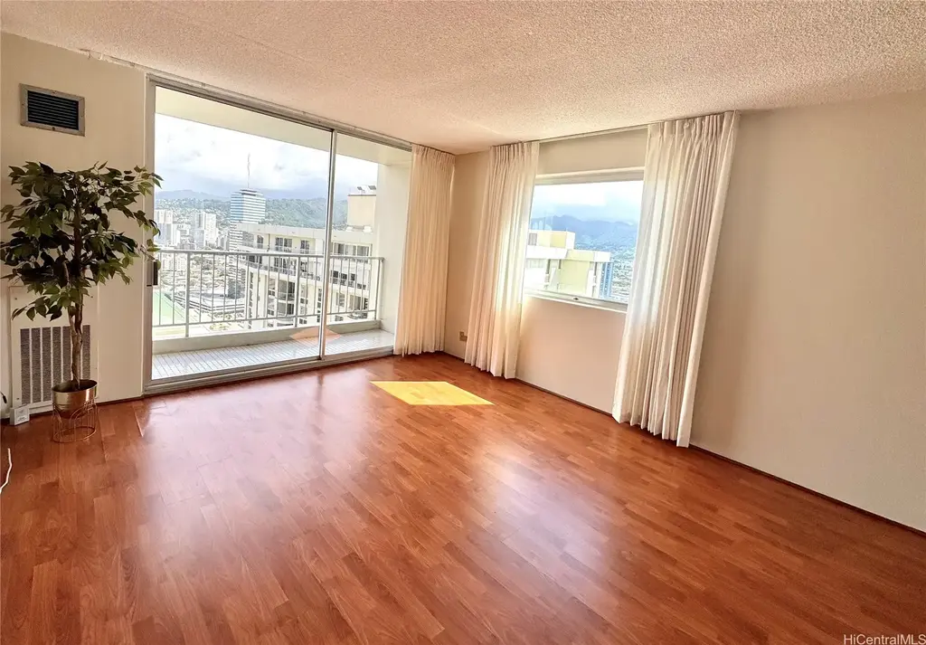 400 Hobron Lane # 3214, Honolulu