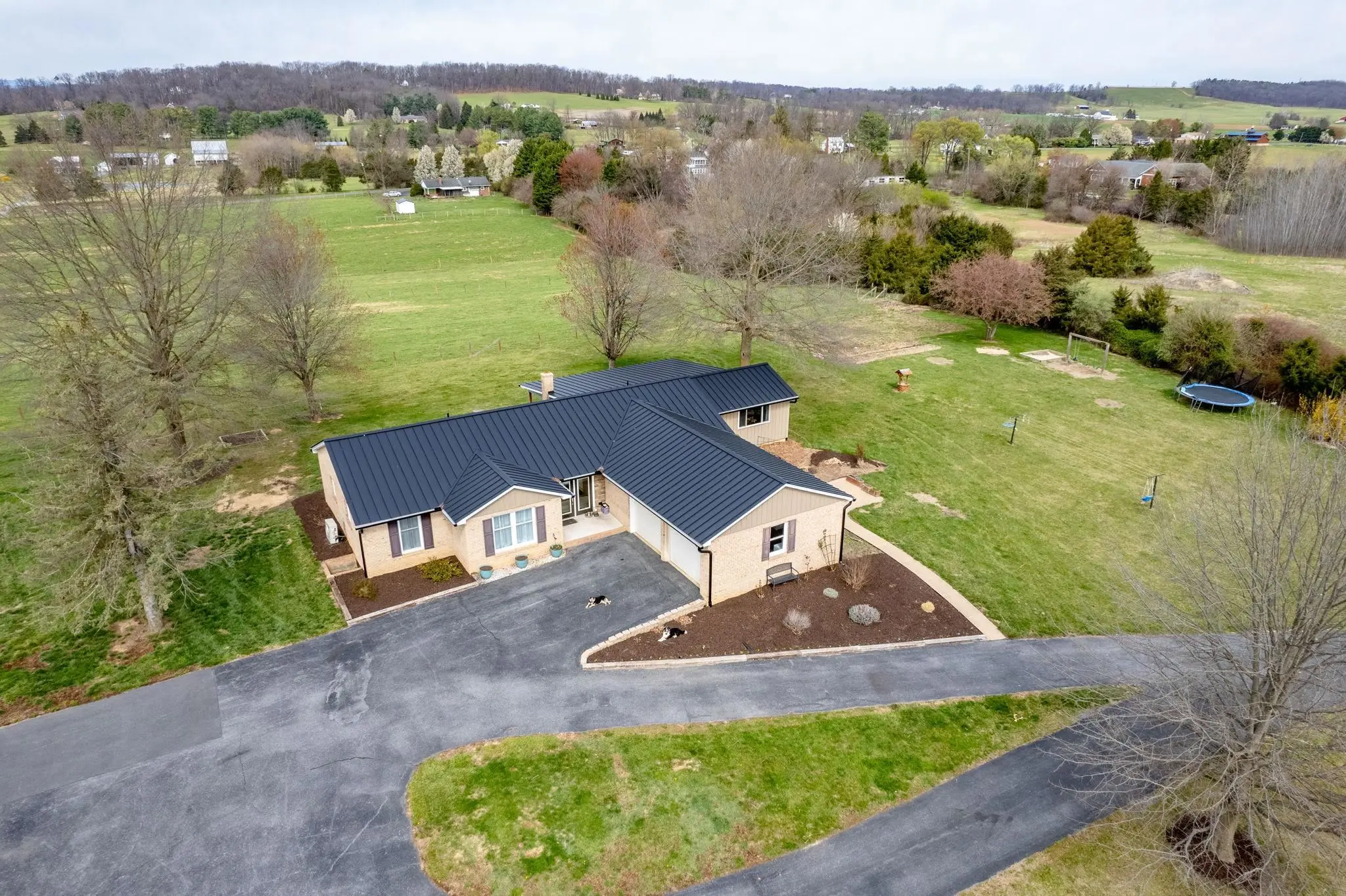 5260 Timber Ridge Rd E, Mount Crawford