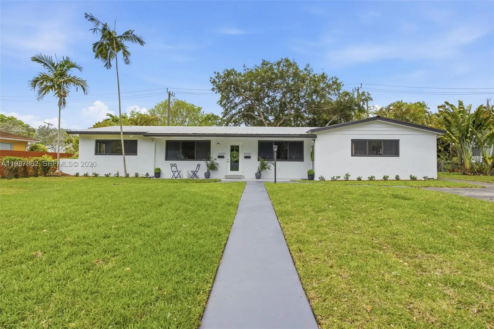 Photo of Listing #A11987862