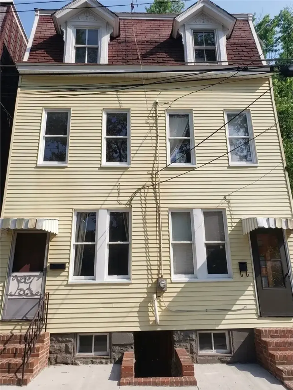 1318 Halsey Place , Marshall Shadeland