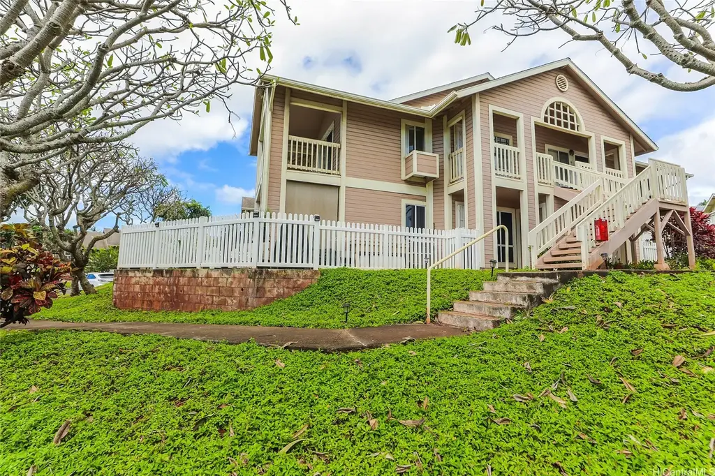 94-529 Lumiaina Street # D204, Waipahu