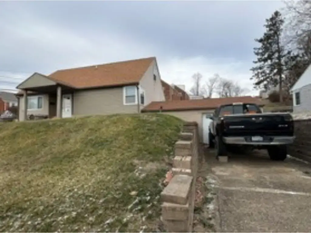 1406 Pike Street , Port Vue