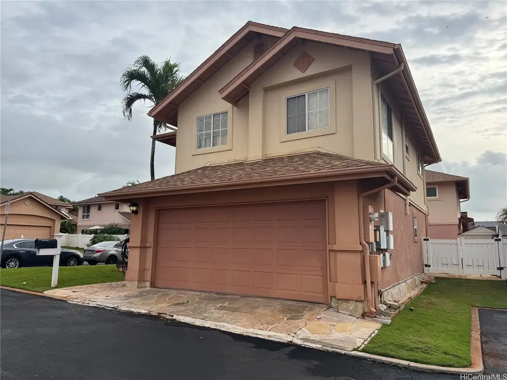 94-205c Huewai Place # 78, Waipahu