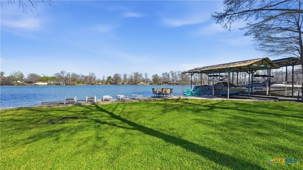 384 Rancho Road, New Braunfels