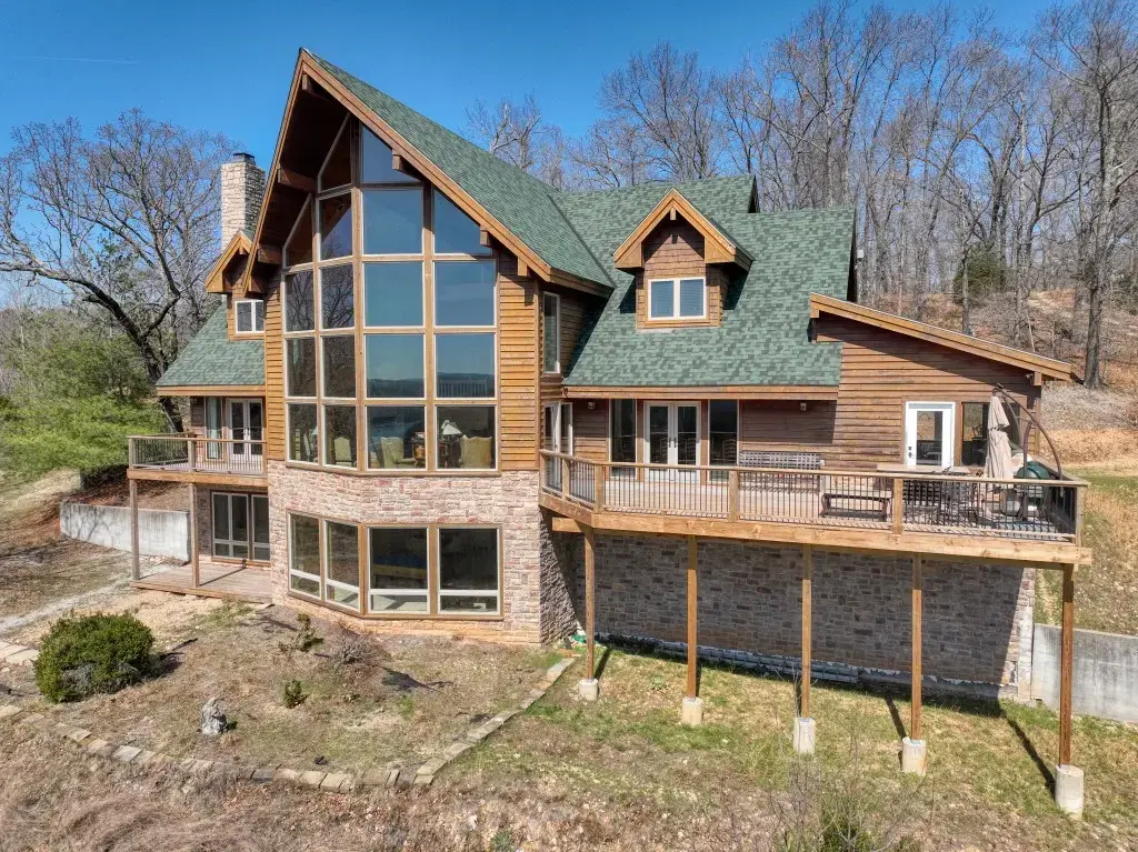 238 Lake Forest Drive, Eureka Springs