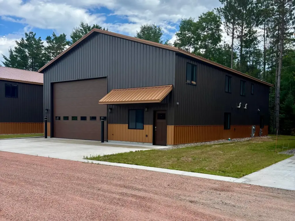 4375 Hwy 17 # 2, Eagle River