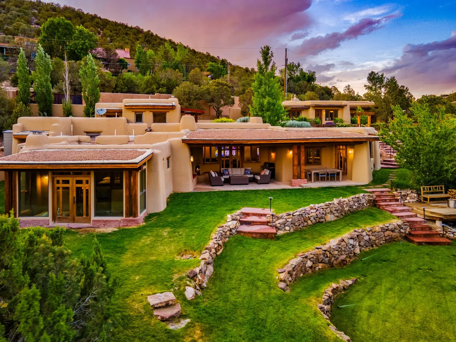 1564 Cerro Gordo Road, Santa Fe