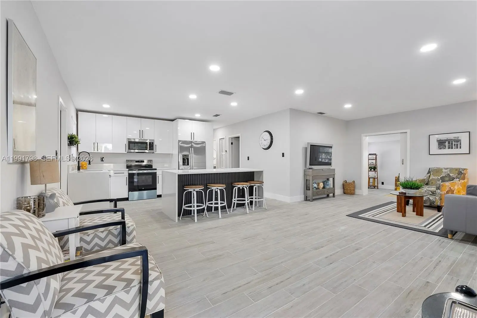 Photo of Listing #A11991798