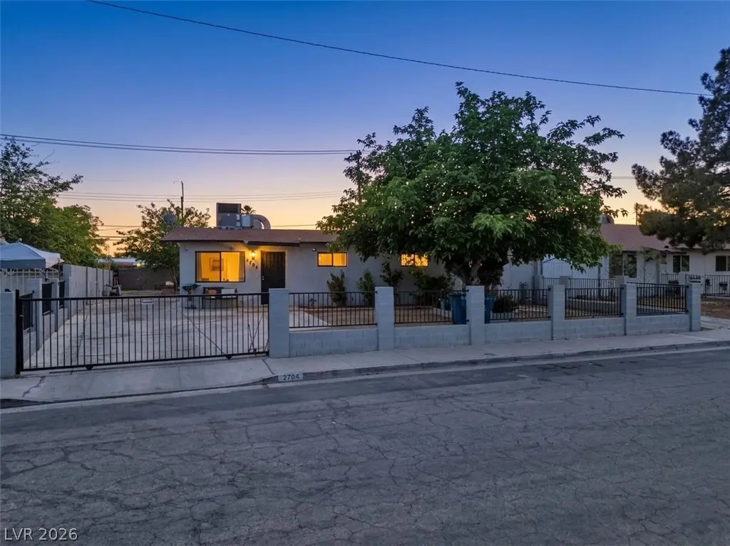 Photo of Listing #2768639