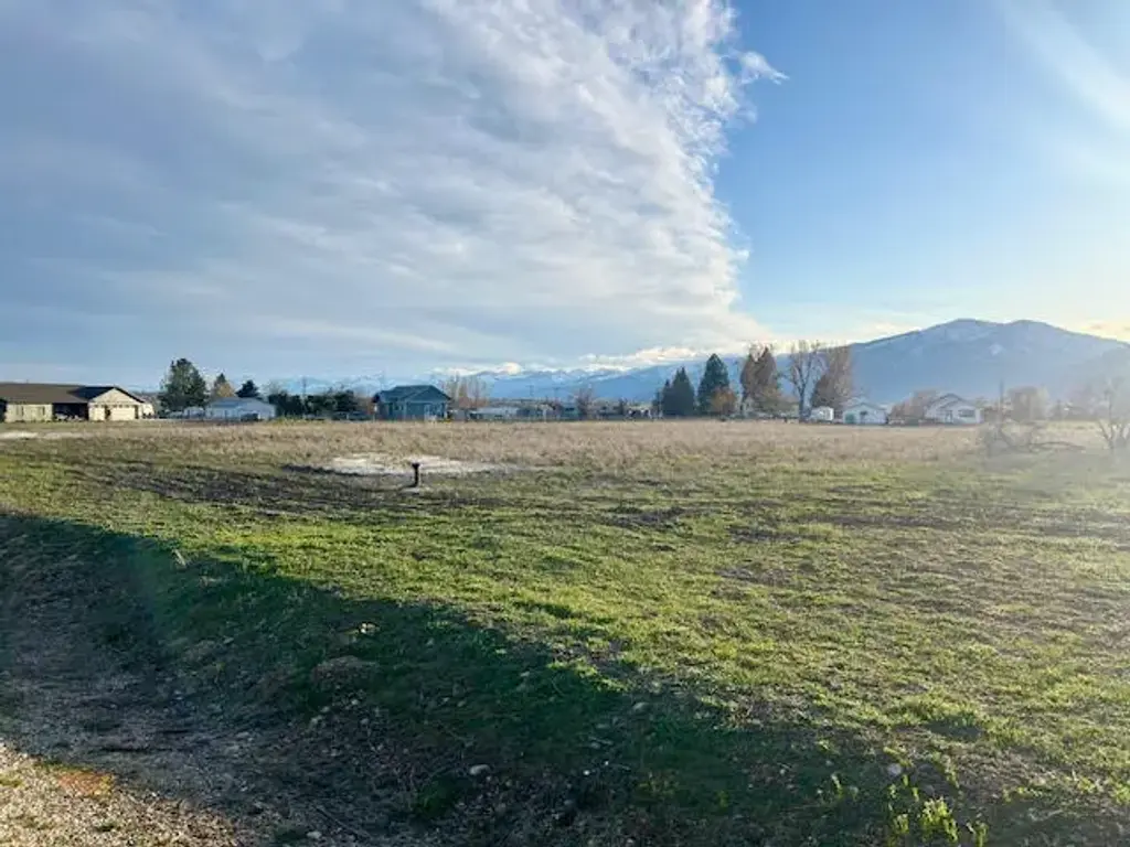 Nhn Broken Spoke Road Lot 4, Stevensville