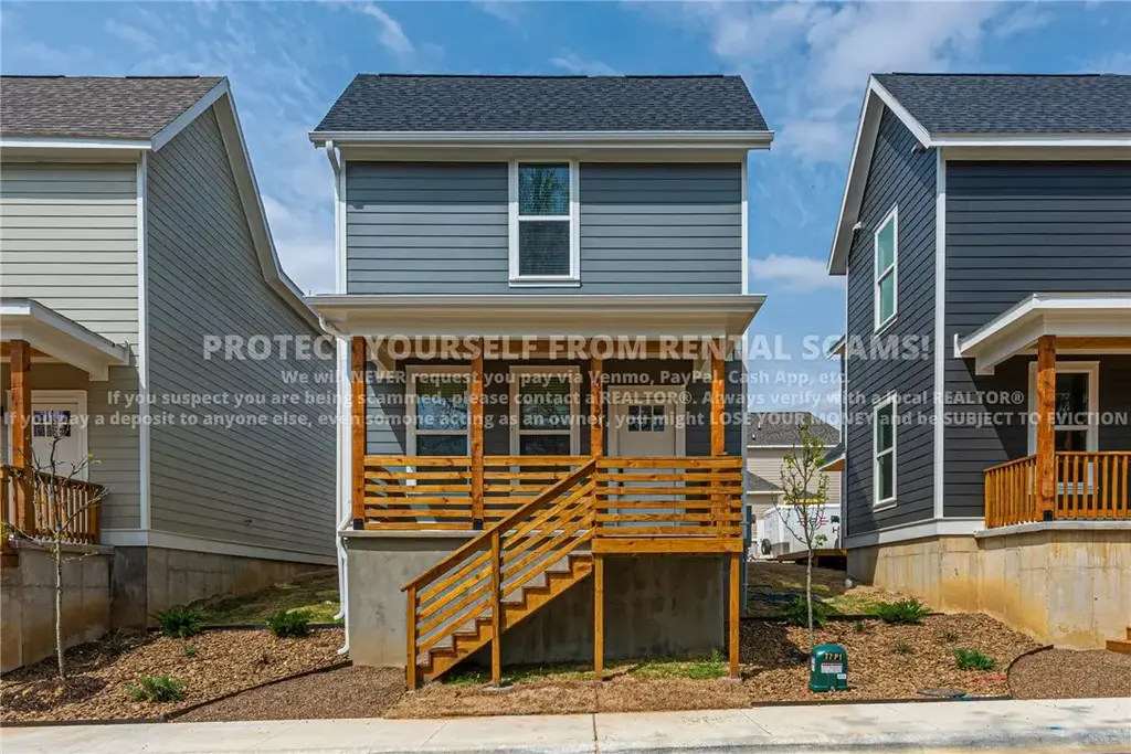 3124 W Salida Lane, Fayetteville