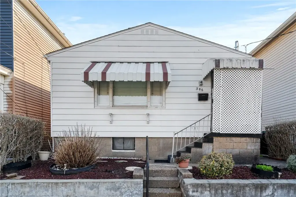 306 Allegheny Street , Tarentum
