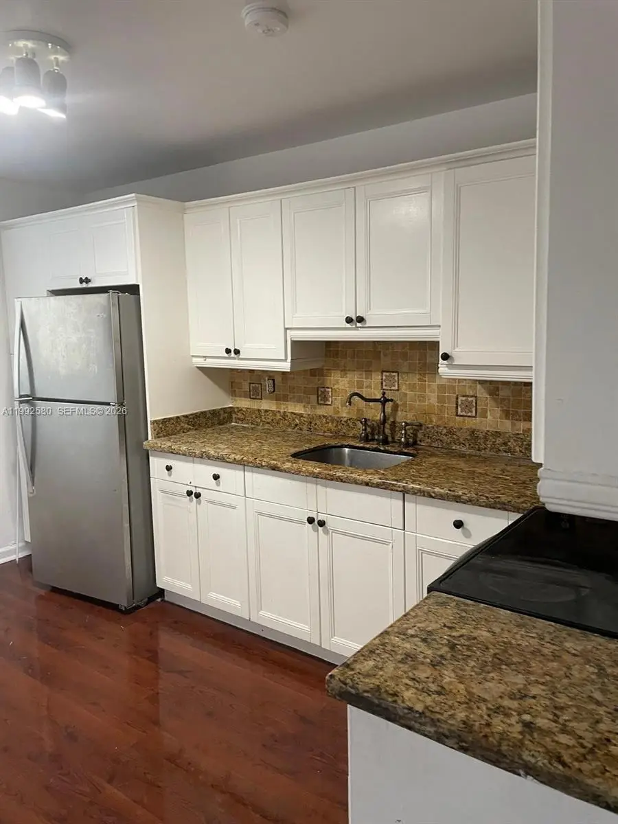 Photo of Listing #A11992580