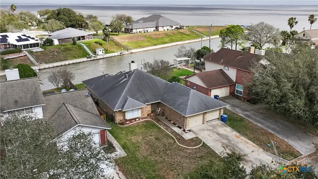 123 E Harbor Drive, Port Lavaca
