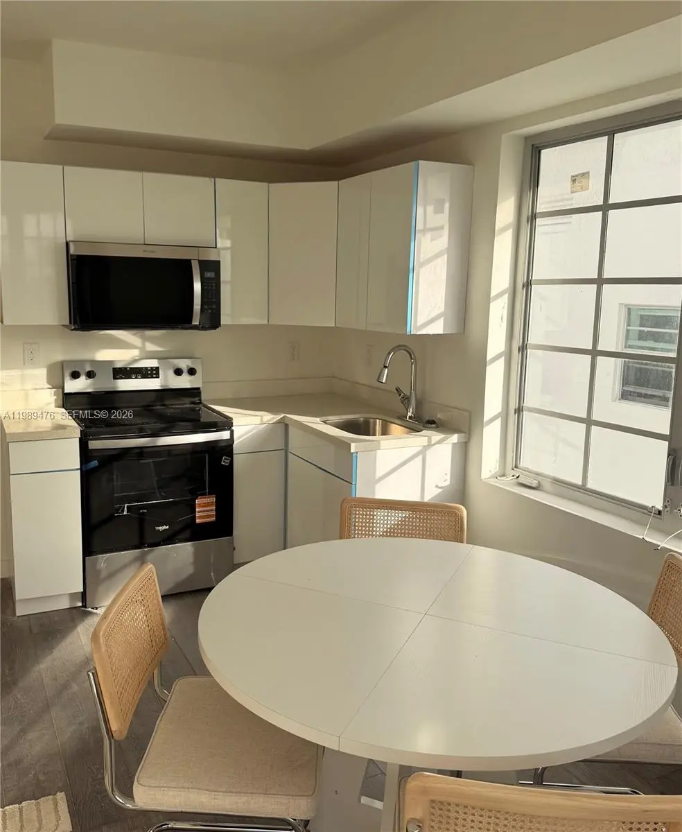 Photo of Listing #A11989476