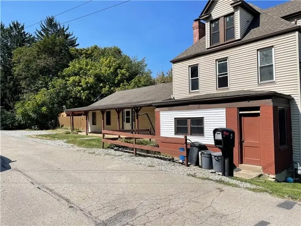 9 Gratz Street , Hempfield