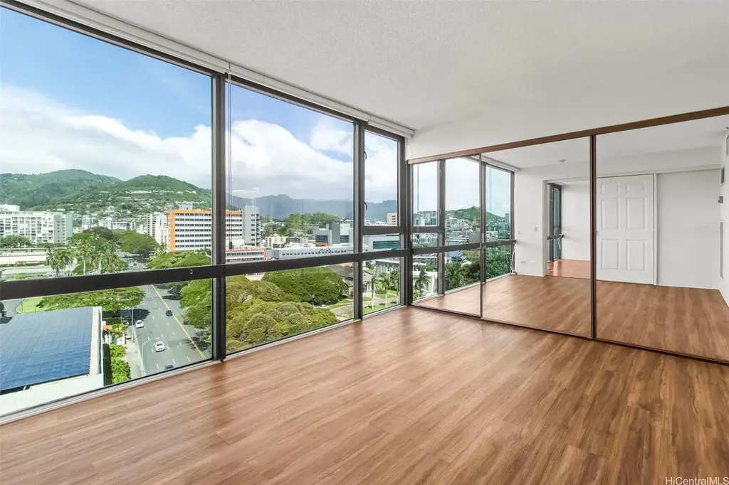 (unit #14a) 1114 Punahou Street, Honolulu