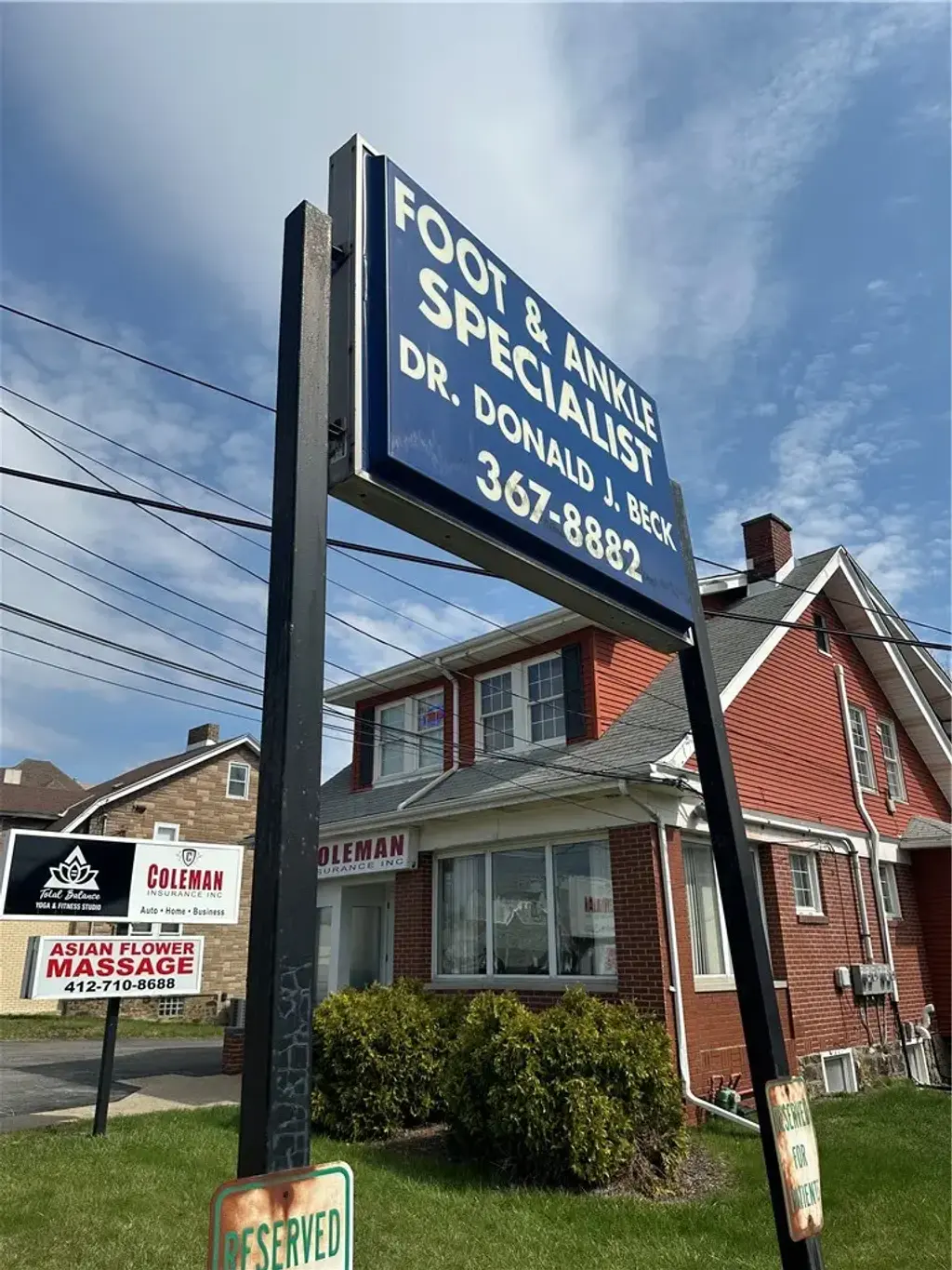 978 Perry Highway, Ross