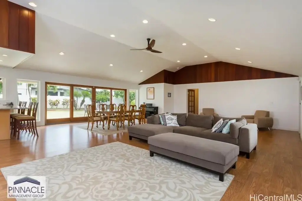 984 Waiholo Street, Honolulu
