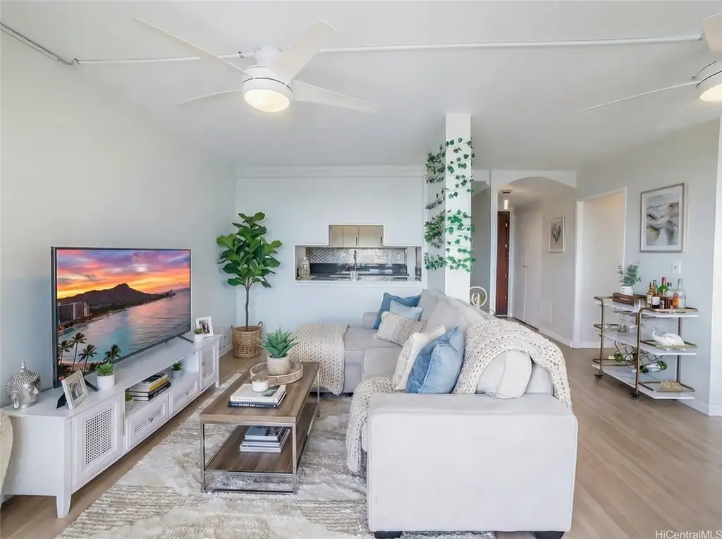 1535 Pensacola Street # 1002, Honolulu