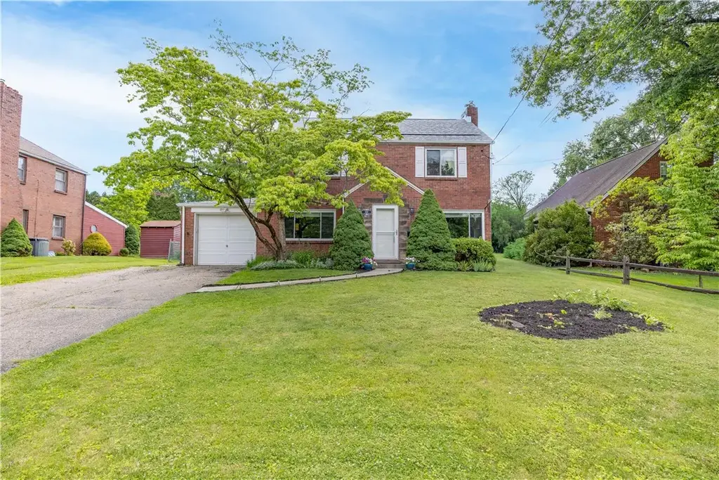 222 Glenview Drive , New Kensington
